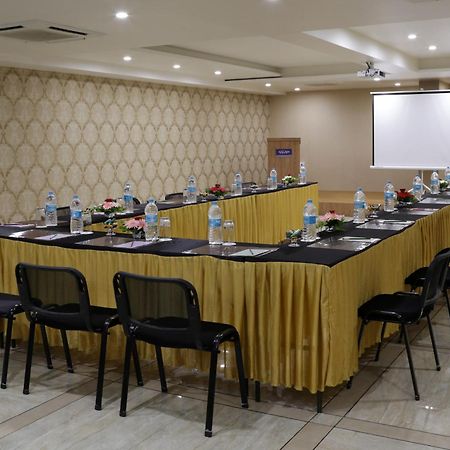 Grand Kailash Hotel Aurangabad  Eksteriør bilde