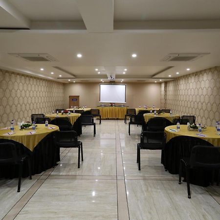 Grand Kailash Hotel Aurangabad  Eksteriør bilde