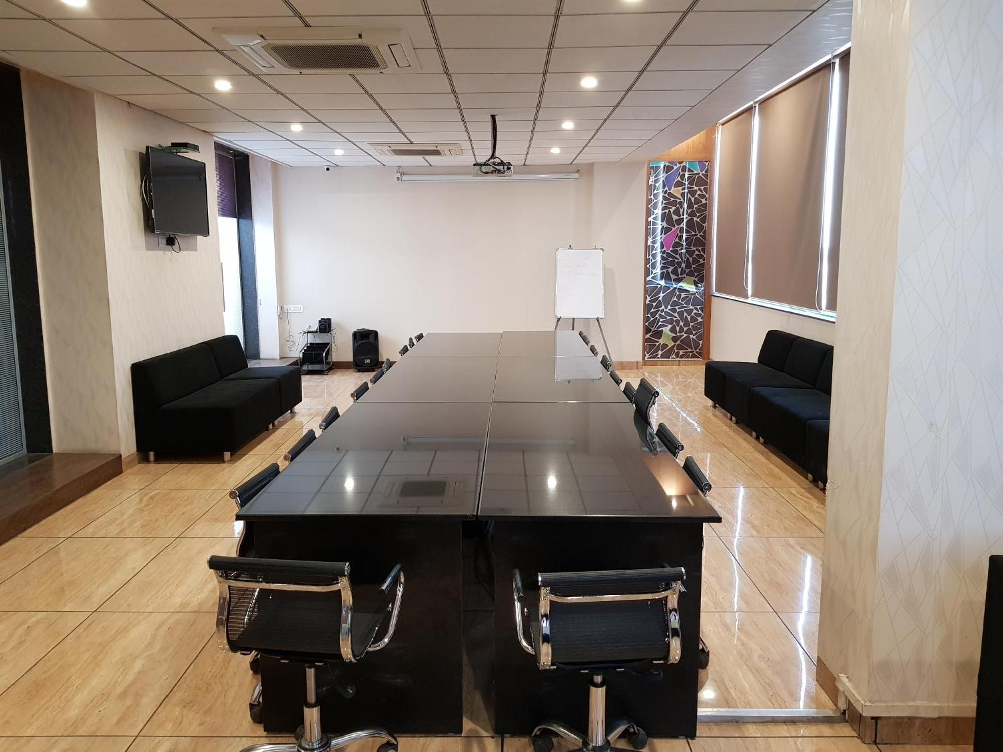 Grand Kailash Hotel Aurangabad  Eksteriør bilde