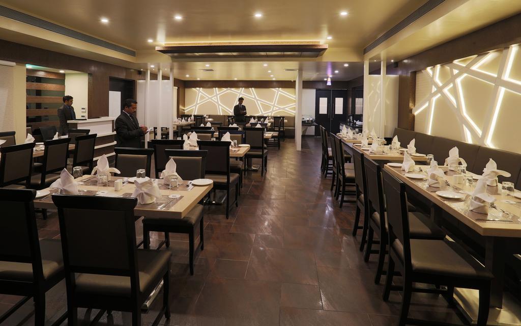 Grand Kailash Hotel Aurangabad  Eksteriør bilde